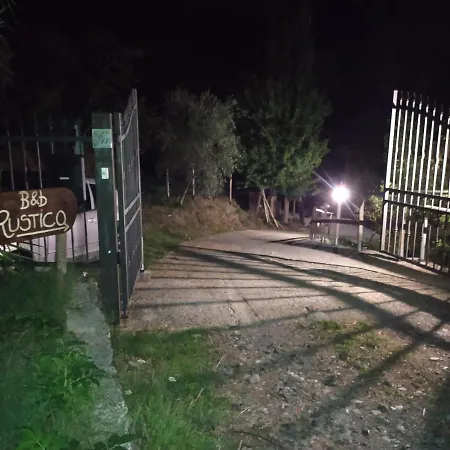 לינה וארוחת בוקר Il Rustico ססטרי לבאנטה