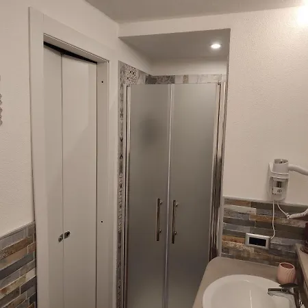 לינה וארוחת בוקר Il Rustico ססטרי לבאנטה