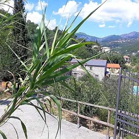 Il Rustico Bed and Breakfast Σέστρι Λεβάντε