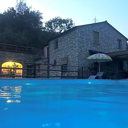 Il Rustico 3* Σέστρι Λεβάντε